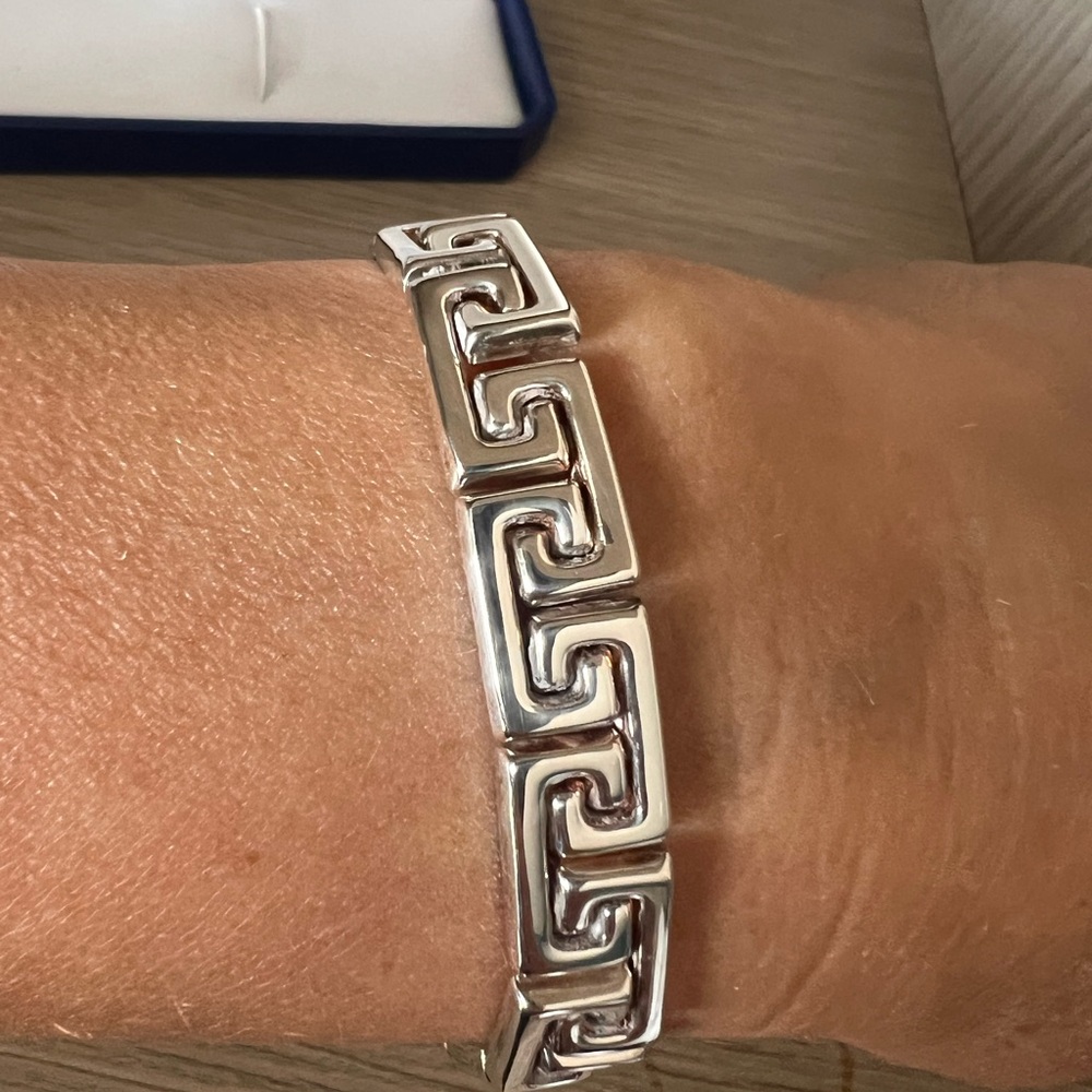 Elegant Sterling  Silver Bracelet